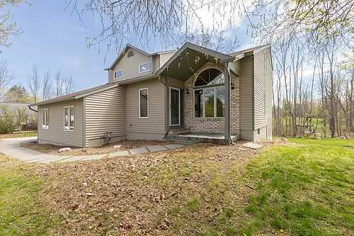 3293 Greenleafe Dr Photo 1