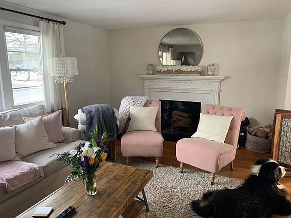 3rd image of 56 Craigie St