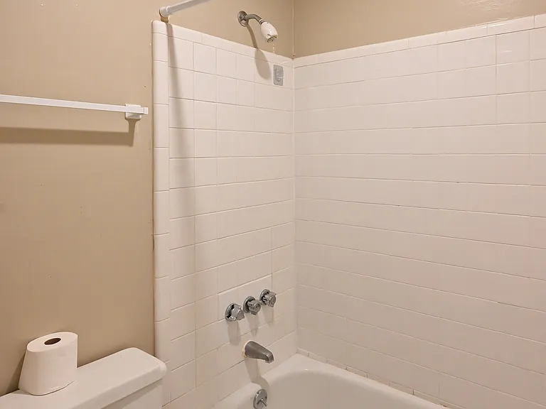 908 Park Ridge Cir — Photo 29