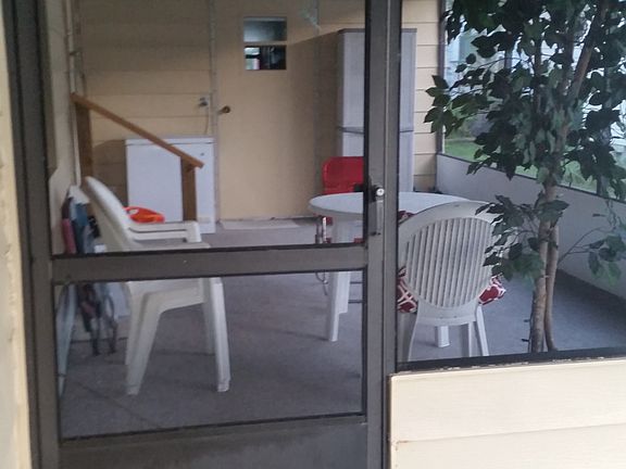 Side porch