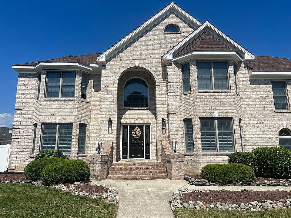 1st image of 872 Los Colonis Dr