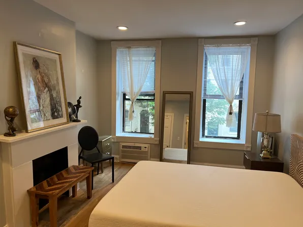 524 East 84th Street image 1 of 7