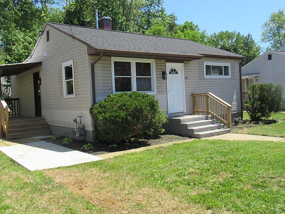 3rd image of 1808 Lincoln Dr