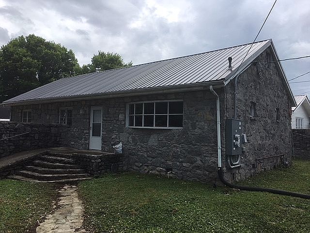 1st image of 306 E Main St