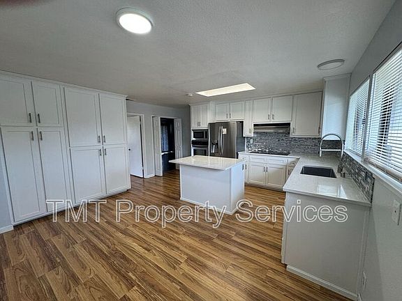 4th image of 238 Oberlin Dr