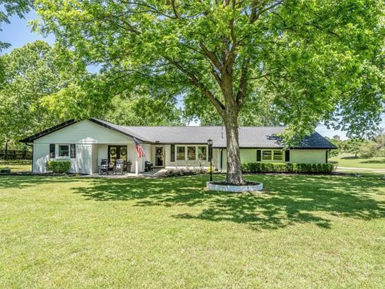 100 Hill Top Ct — Photo 21
