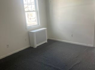 (Undisclosed Address), East Rockaway, NY 11518