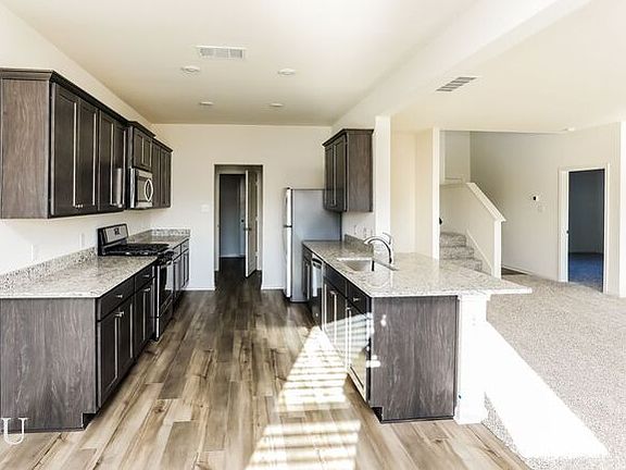 5th image of 308 Micah Ln