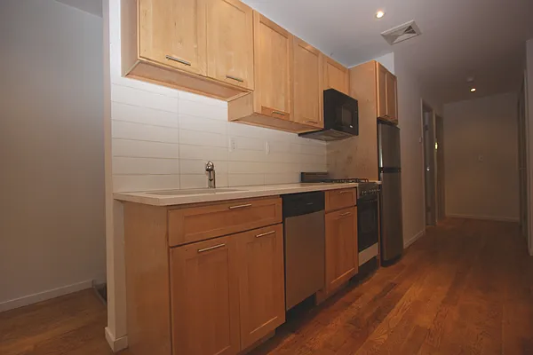 Rented by Realty within Reach Inc. | media 27