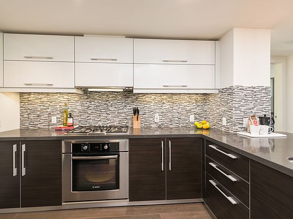 3rd image of 420 Mission Bay Blvd N Unit 509