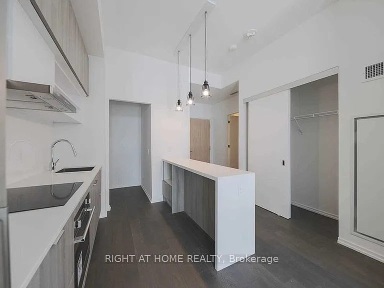 8 Hillsdale Ave E #944 — Photo 6