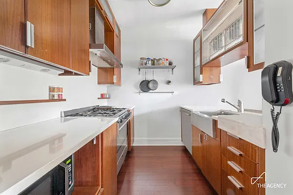 Rented by The Agency | media 5