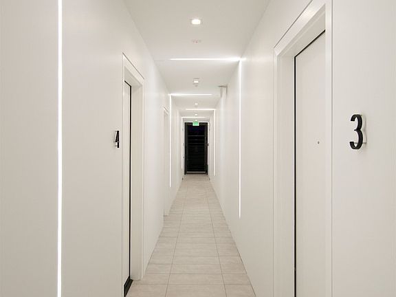 4th image of 3767 Bancroft St APT 4
