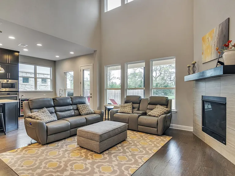 7100 Trissino Dr — Photo 17