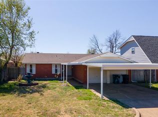 1004 NW 6th Pl, Moore, OK 73160