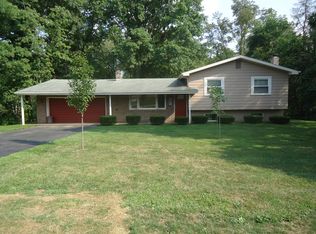 891 Graffius Rd, York, PA 17404