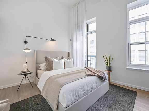 4th image of 88 Fulton St #523