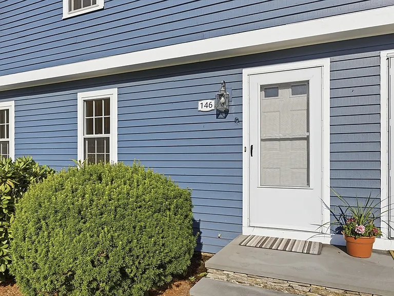 146 Russet Ln #146 — Photo 2