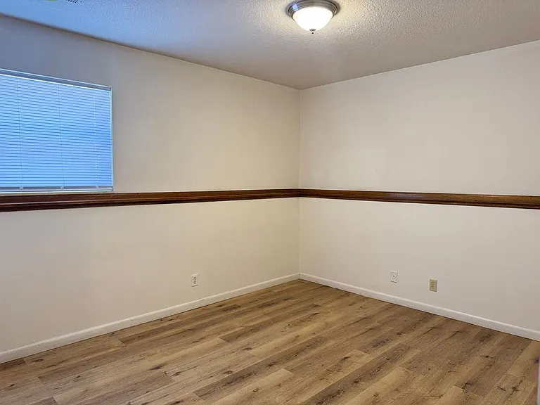 1214 Vattier St — Photo 16