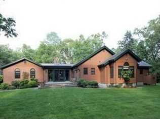 21 Colonial Dr, Katonah, NY 10536