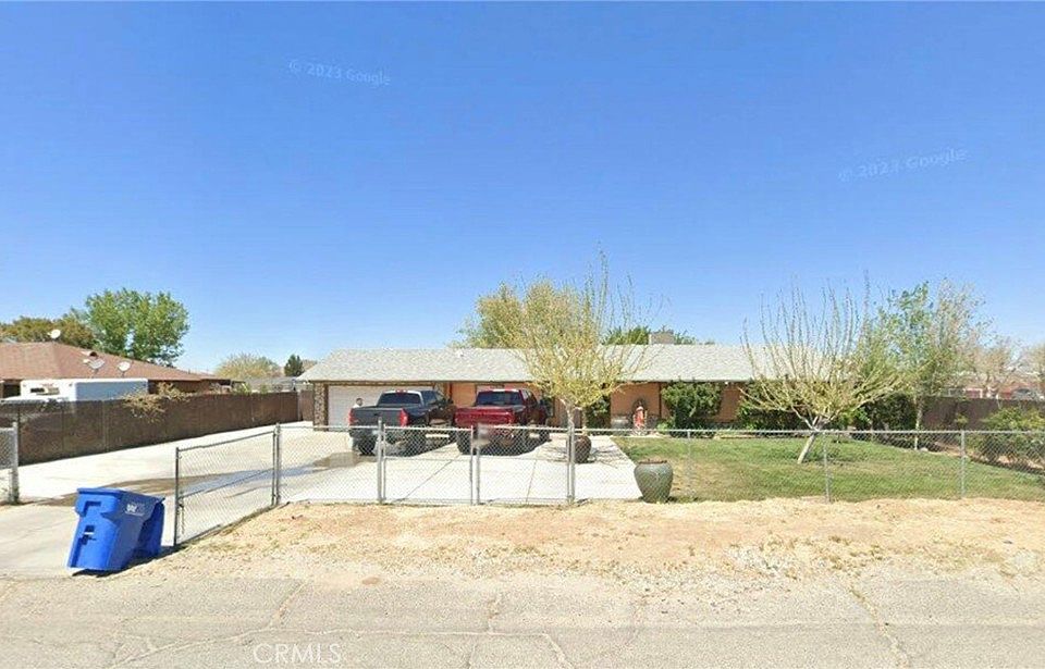 1st image of 17135 Parkvalley Ave
