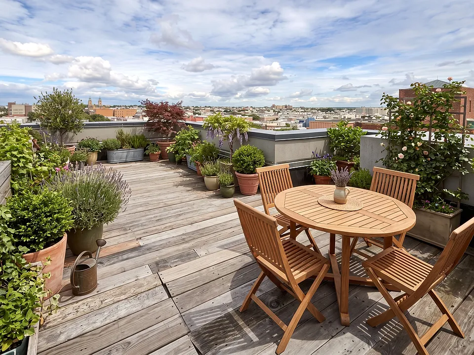 371 Stockholm St #8D