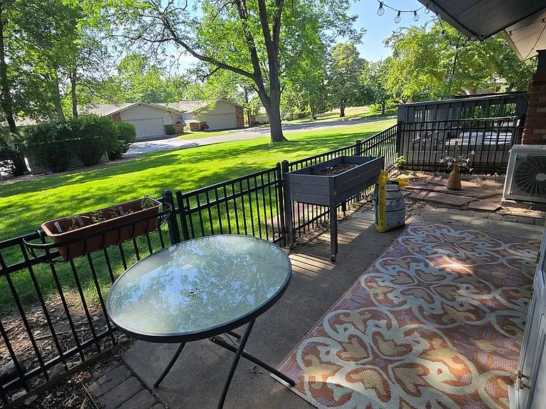 1541 Adriel Ct — Photo 26