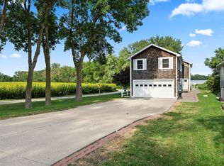 7863 Twin Lakes Rd, Manson, IA 50563