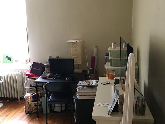 5th image of 223 Essex St APT 28