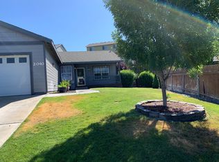 2040 NW Eucalyptus Dr, Hermiston, OR 97838