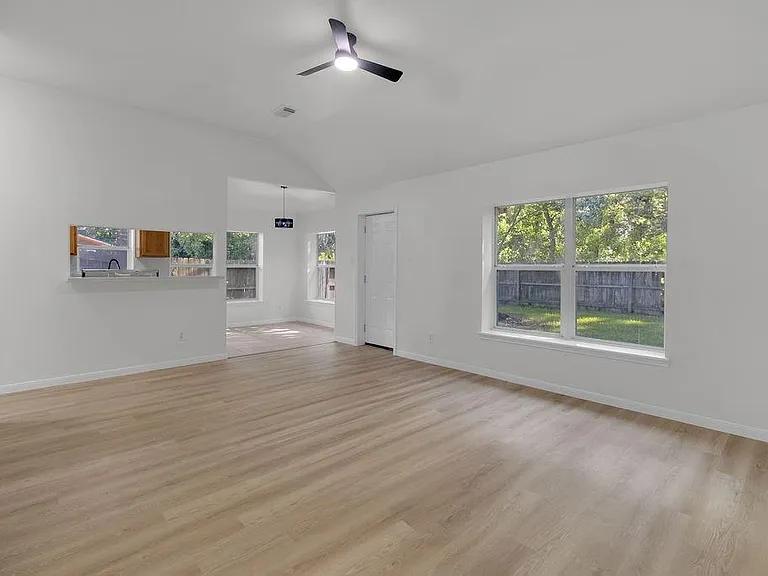 16413 Danika Oak Dr — Photo 10