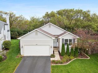 1135 N Cornerstone Dr, Volo, IL 60020