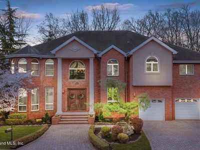 10 Maguire Ct, Staten Island, NY, 10309