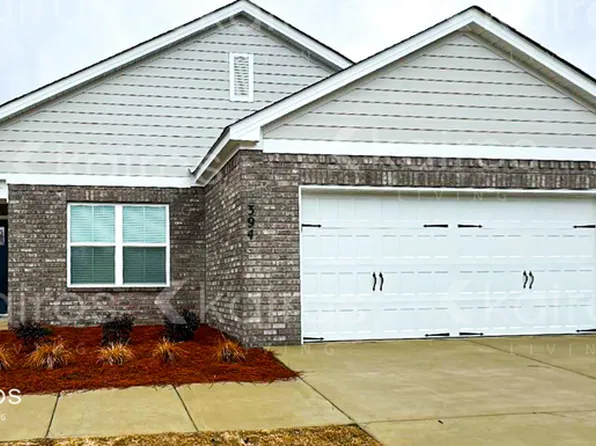 394 Angela St, Prattville, AL 36066