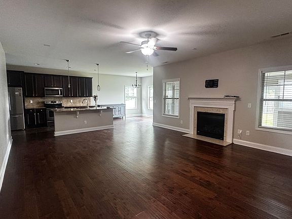4th image of 802 Tuscarora Trl