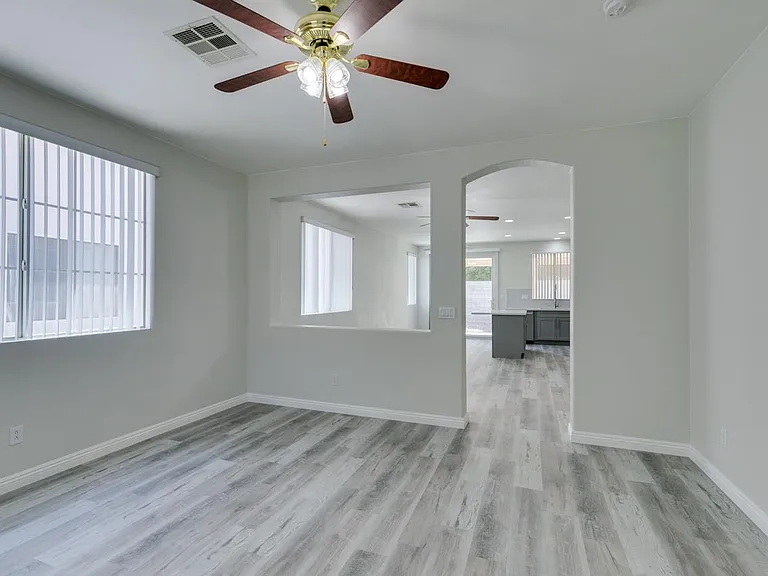 5647 Indian Springs St — Photo 14