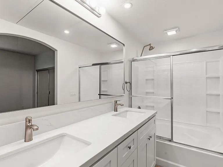 1898 Matin Cir #189 — Photo 18