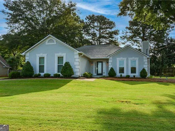 4158 Hubert Dr NE, Marietta, GA 30066