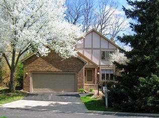 4425 Copperhill Dr, Okemos, MI 48864