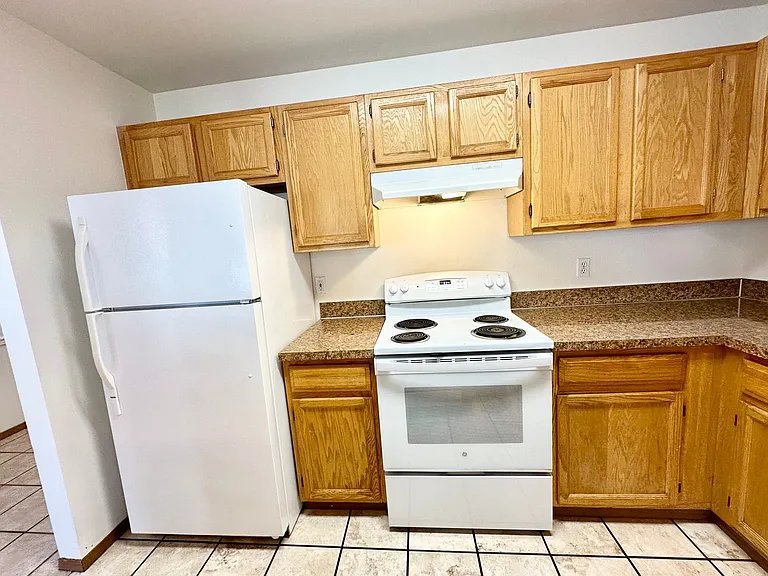 2103 N Yellowstone St — Photo 14
