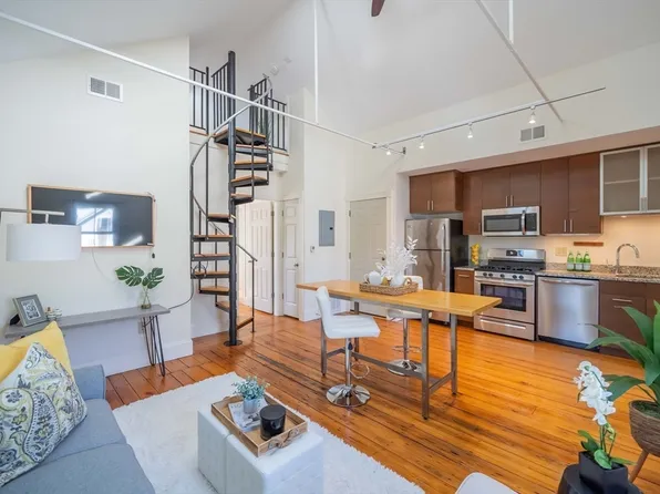 20 Porter St #3, Jamaica Plain, MA 02130