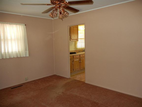 3rd image of 1314 Parkway Ct