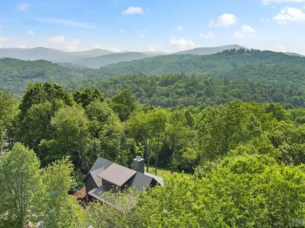1090 Trillium Ridge Road, Cullowhee, NC 28723