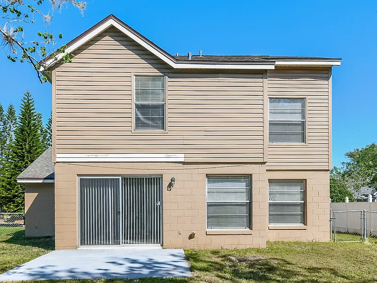 7663 Sapphire Ln — Photo 17