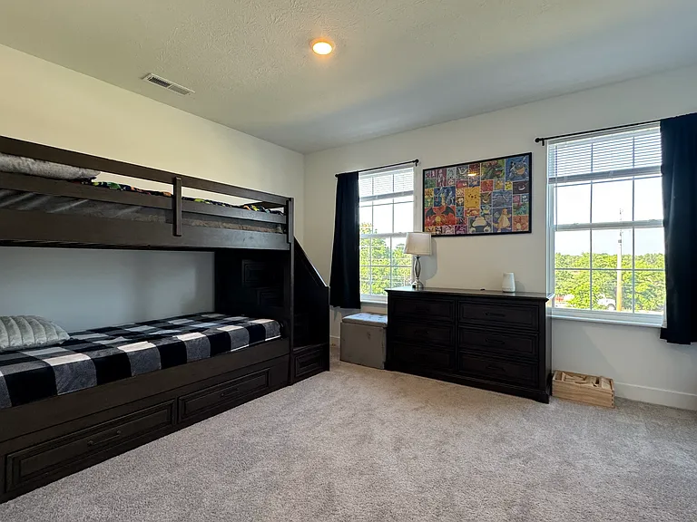 6696 Halsey St — Photo 10
