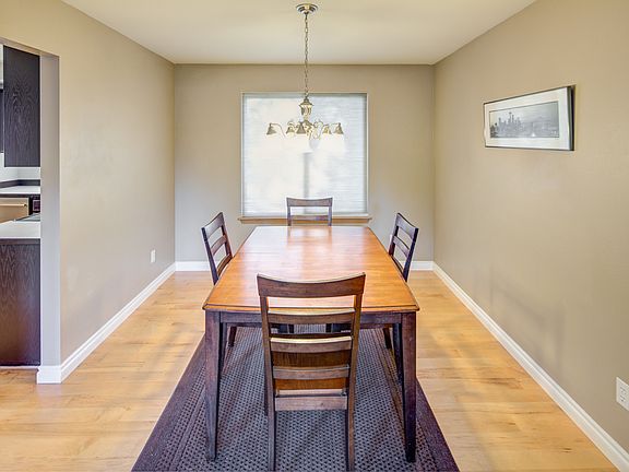 5th image of 8111 29th Pl NE