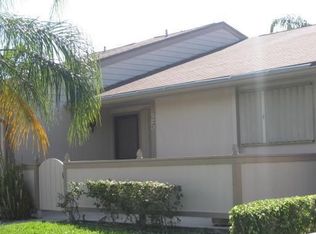 25 Walcott Dr, Boynton Beach, FL 33426