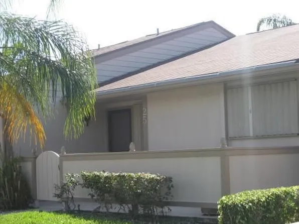 25 Walcott Dr, Boynton Beach, FL 33426