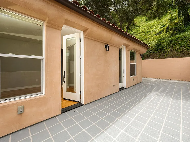 Chino St — Photo 29