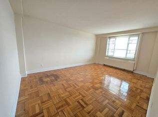 196-28 67th Ave #1A, Fresh Meadows, NY 11365